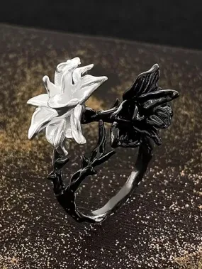 Black White Floral Cheongsam Style Ring