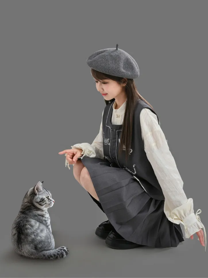 Gray Cheongsam Style Square Neckline Cat Embroidery Knot Button Vest